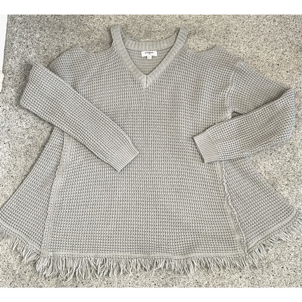 Umgee Women’s Boho Cold Shoulder Raw Hem Fringe Sweater Sz M Long Sleeve Cowgirl